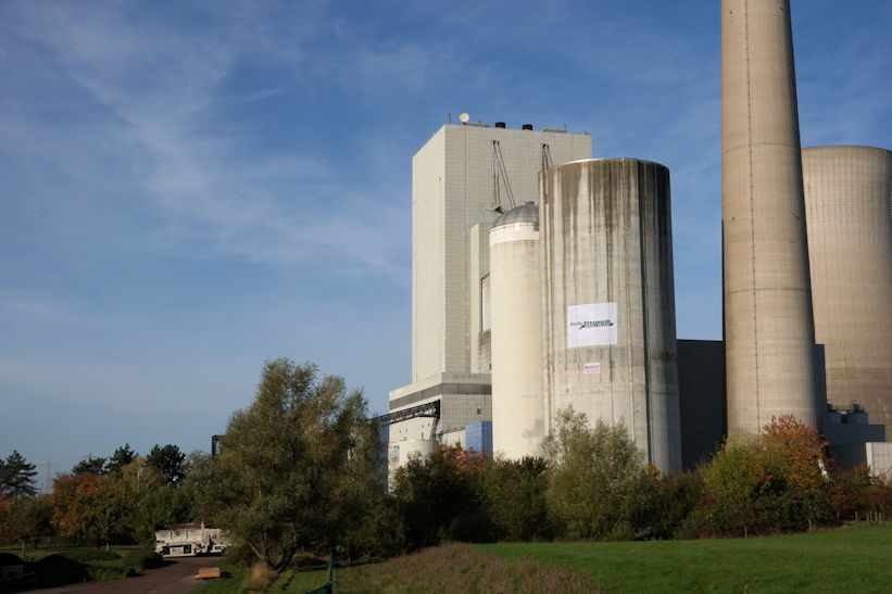 2-Sprengung_silos-2 Mehrum
