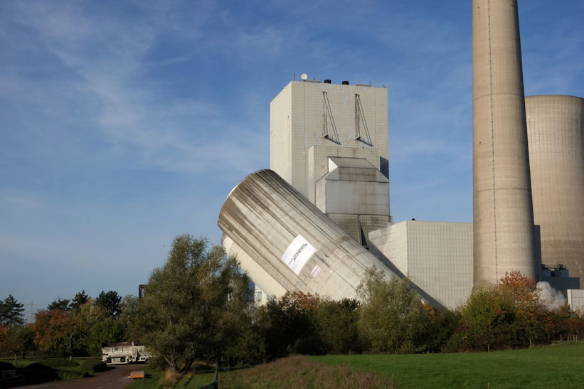 8-Sprengung_silos-8 Mehrum