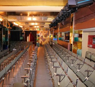 Academixer-Spielstaette-02-461x307x64x0x333x307x1779201891 Dresdner Hof